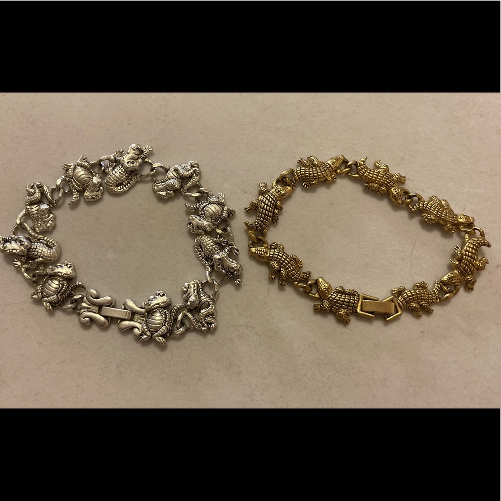 Bundle of 2 UF Florida Gators Fan Bracelets (one gold, one silver tone)
